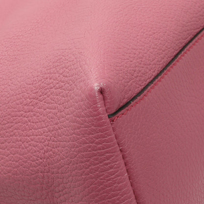 Exclusive Gucci Pink Medium Soho Chain Shoulder Bag — Lifestyle View