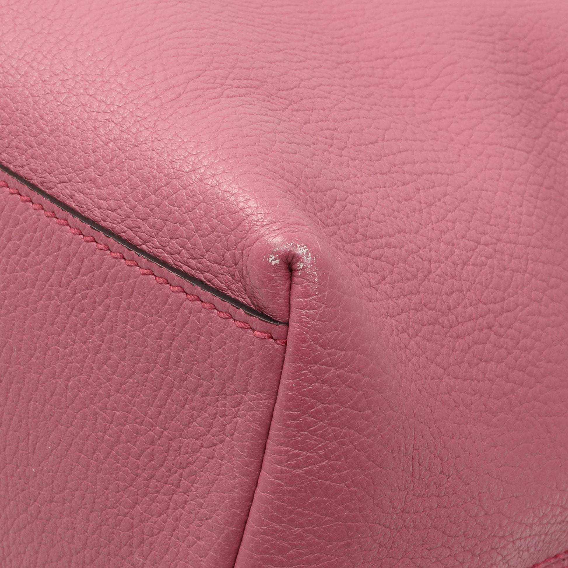 Exclusive Gucci Pink Medium Soho Chain Shoulder Bag — Alternate View 7