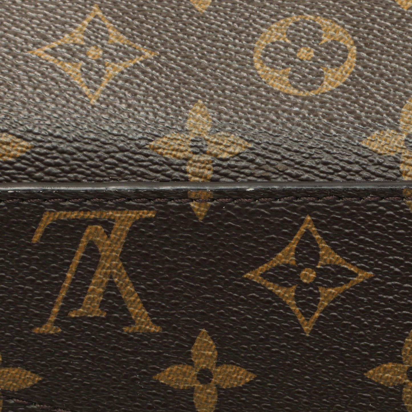 Exclusive Louis Vuitton Monogram Metis — Lifestyle View