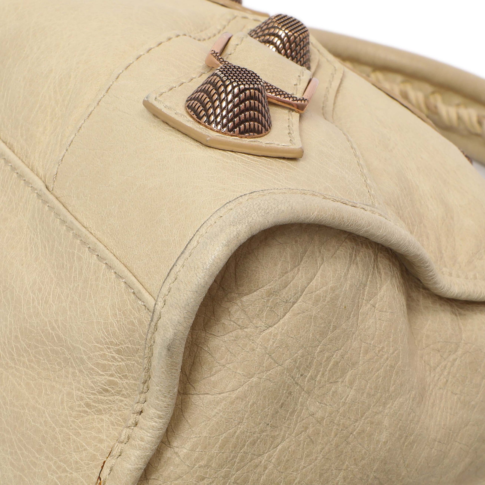 Exclusive Balenciaga Beige Lambskin Giant 21 City — Detail View