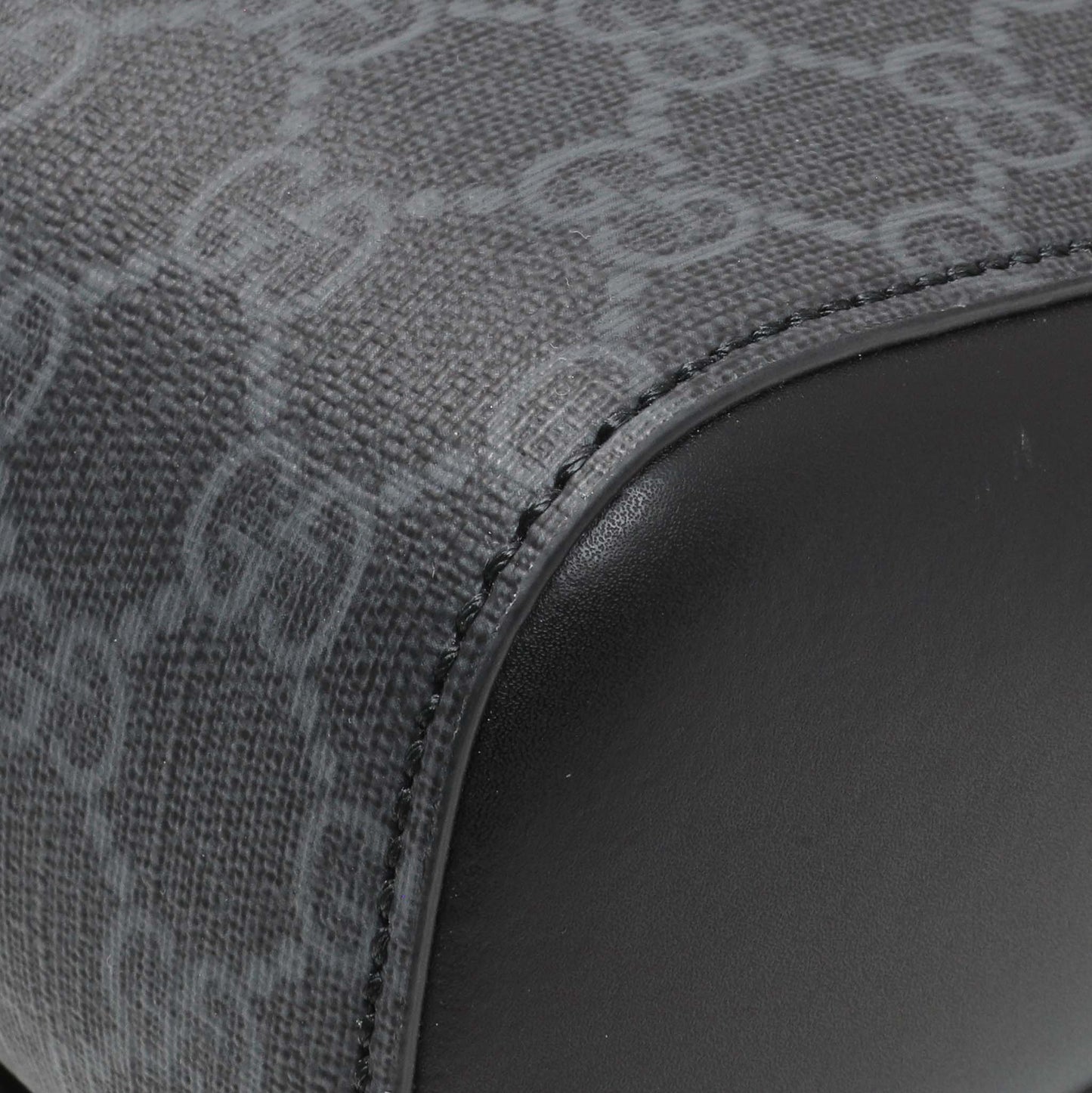 Exclusive Gucci Black GG Supreme Monogram Medium Crossbody Messenger — Alternate View 7