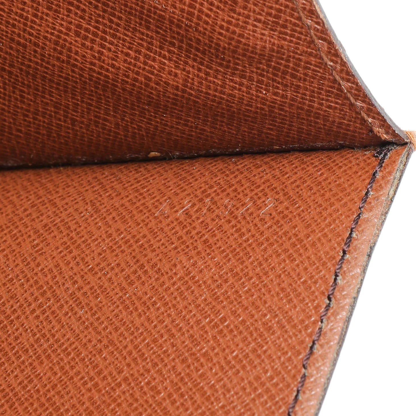 Exclusive Louis Vuitton Monogram Monceau 28 — Alternate View 10