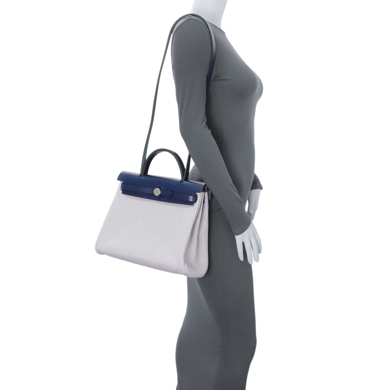 Exclusive Hermes Ecru Mauve Bleu Criss Viking Vache Hunter Herbag Zip Retourne 31 PM — Alternate View 8