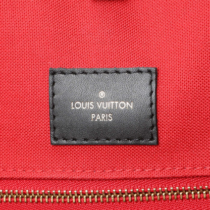 Exclusive Louis Vuitton Reverse Monogram Giant Onthego GM — Lifestyle View