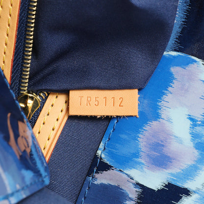 Exclusive Louis Vuitton Grand Bleu Vernis Ikat Catalina Tote — Lifestyle View