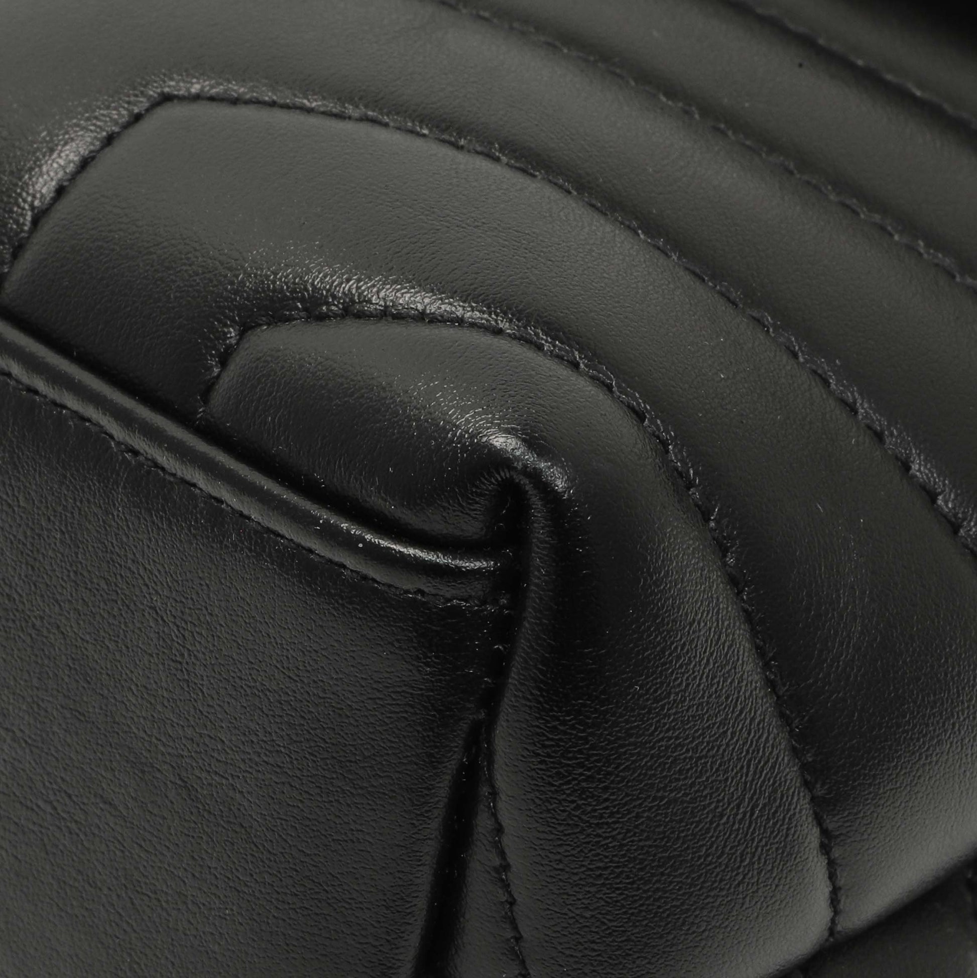 Exclusive Saint Laurent Black Calfskin Y Quilted Monogram Small Loulou Chain Satchel — Detail View