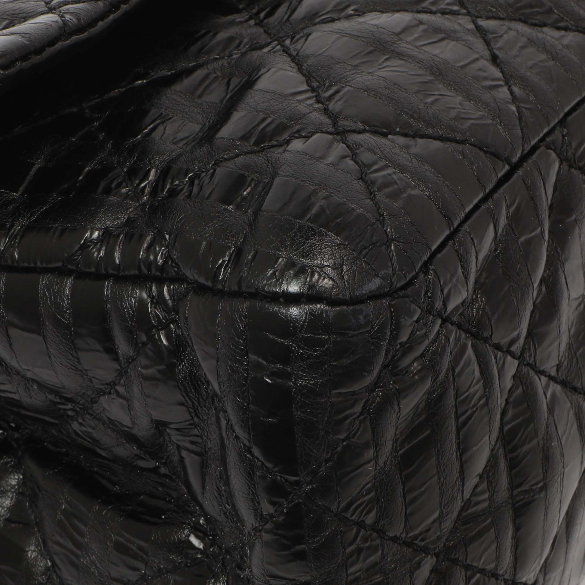 Exclusive Chanel Black Metallic Striped 2.55 Reissue Double Flap 227 — Detail View