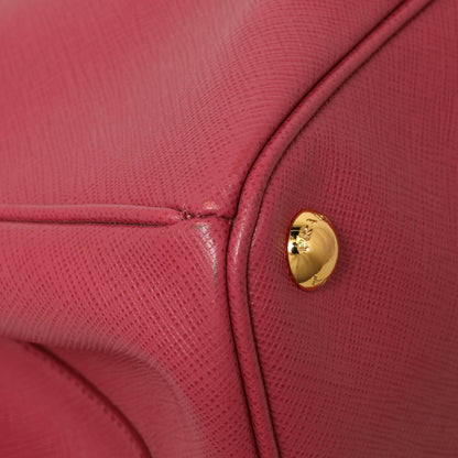 Exclusive Prada Bruyere Saffiano Large Galleria Double Zip Tote — Lifestyle View
