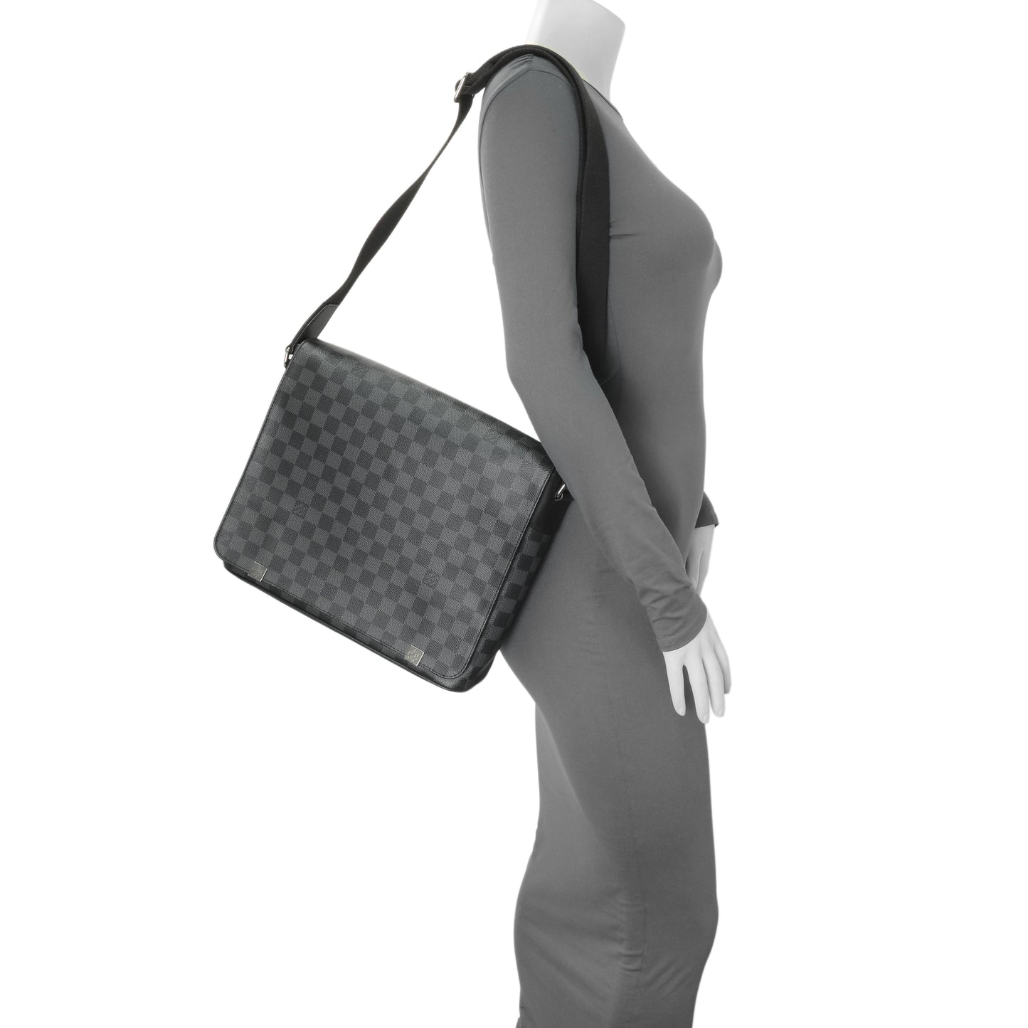 Exclusive Louis Vuitton Damier Graphite District Messenger — Alternate View 11