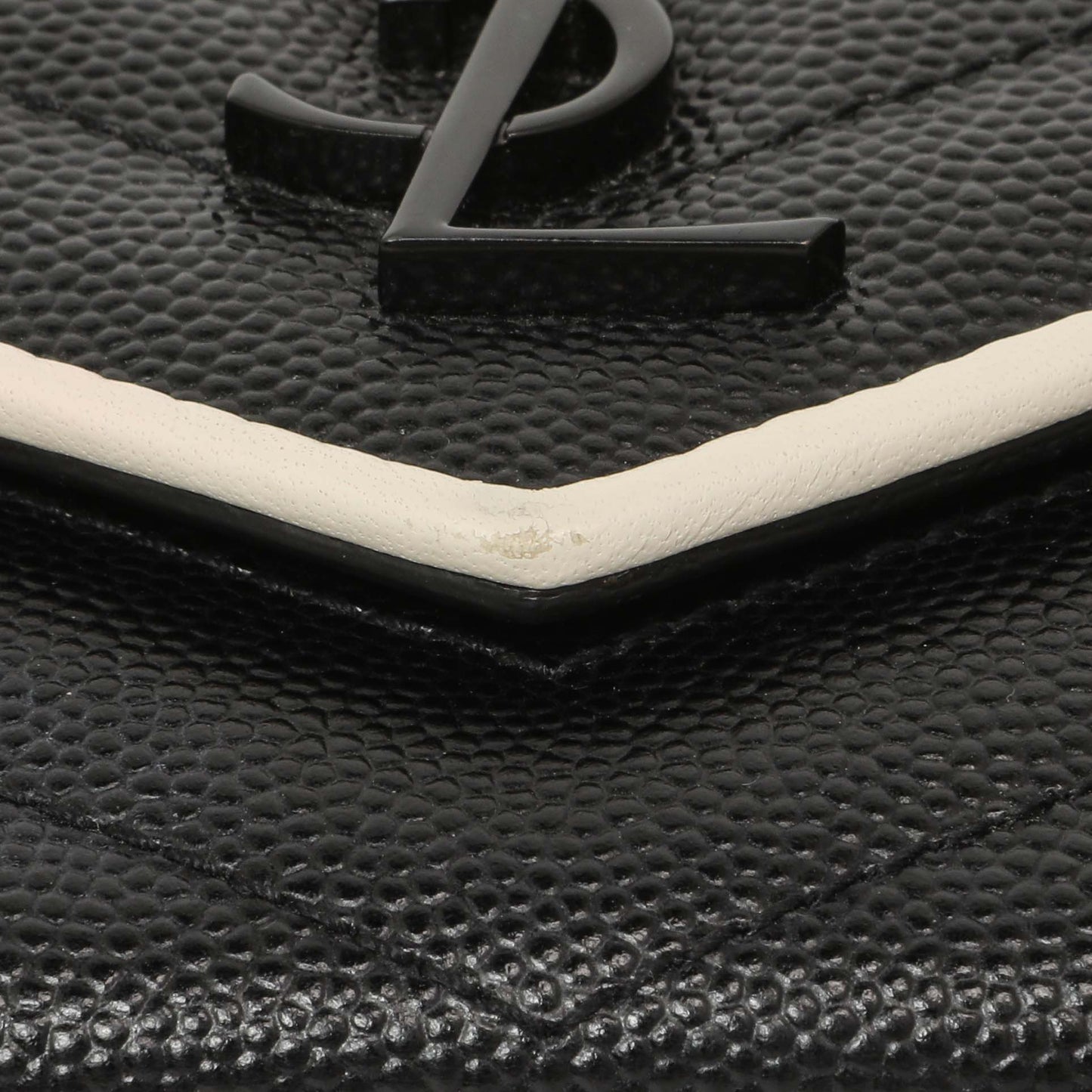Exclusive Saint Laurent Black Grain De Poudre Matelasse Chevron Monogram Envelope Wallet — Alternate View 16