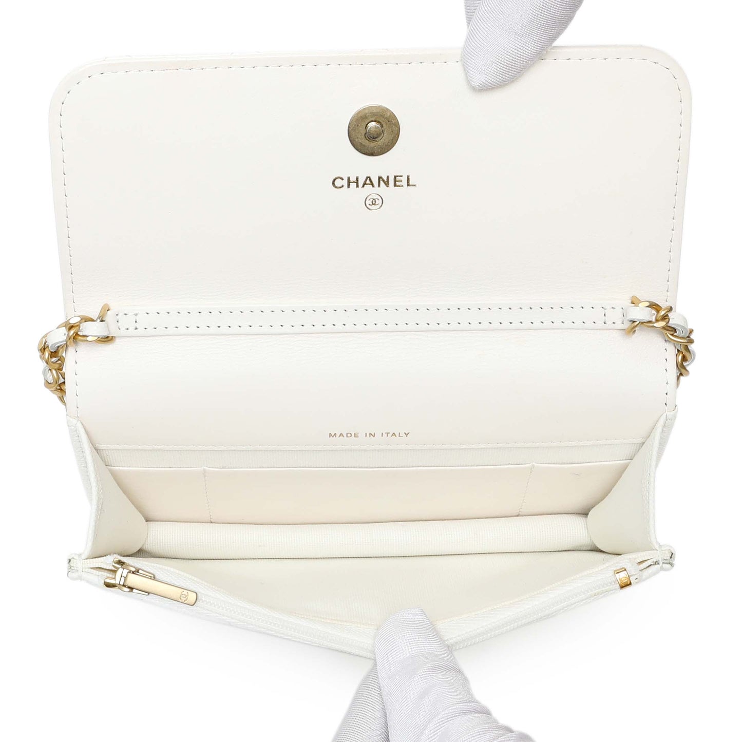 Exclusive Chanel White Caviar Quilted Flap Phone Holder With Chain — Alternate View 8
