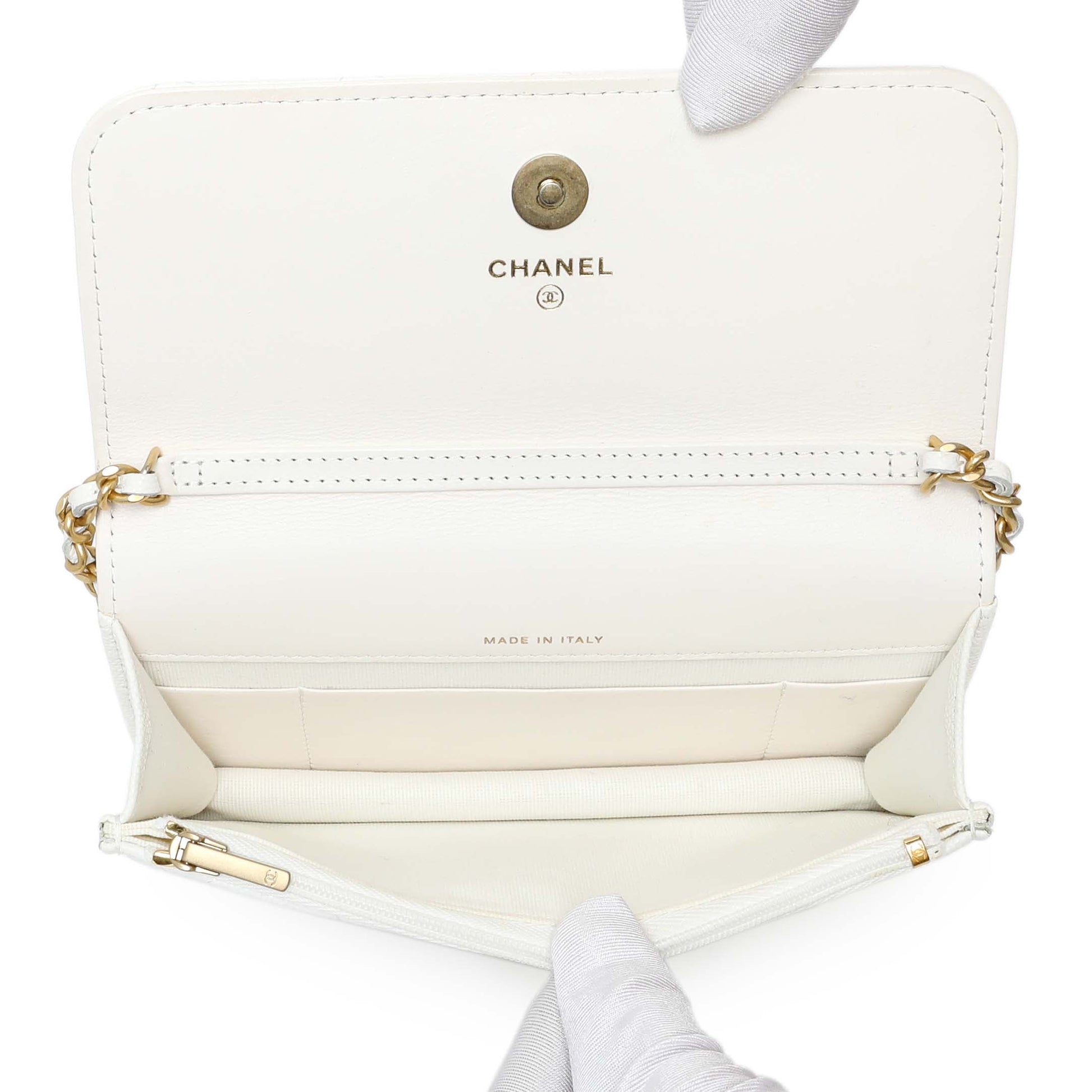 Exclusive Chanel White Caviar Quilted Flap Phone Holder With Chain — Alternate View 8