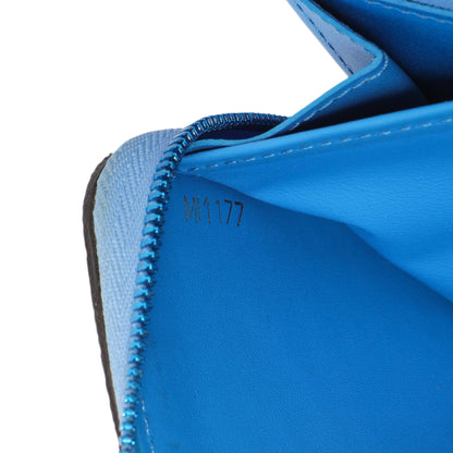 Exclusive Louis Vuitton Masters Peter Paul Rubens Zippy Wallet — Lifestyle View