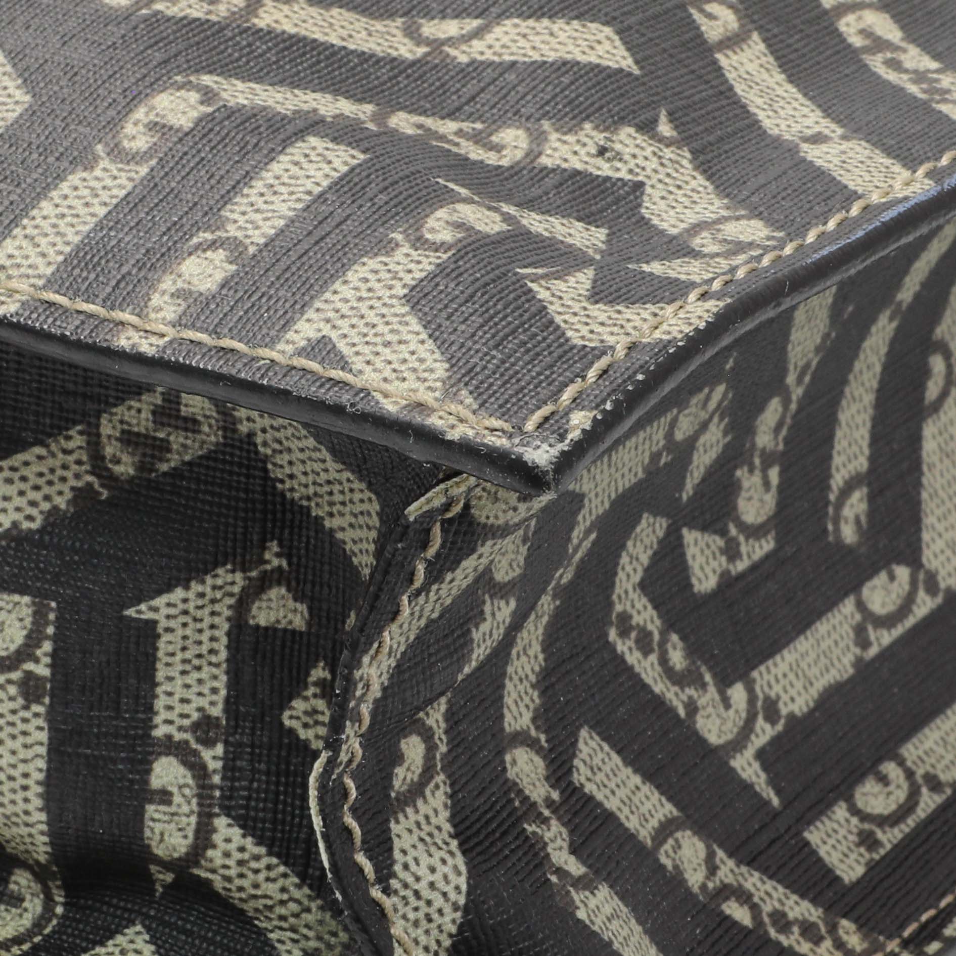 Exclusive Gucci Convertible Soft Open Caleido GG Coated Canvas tote bag — Detail View