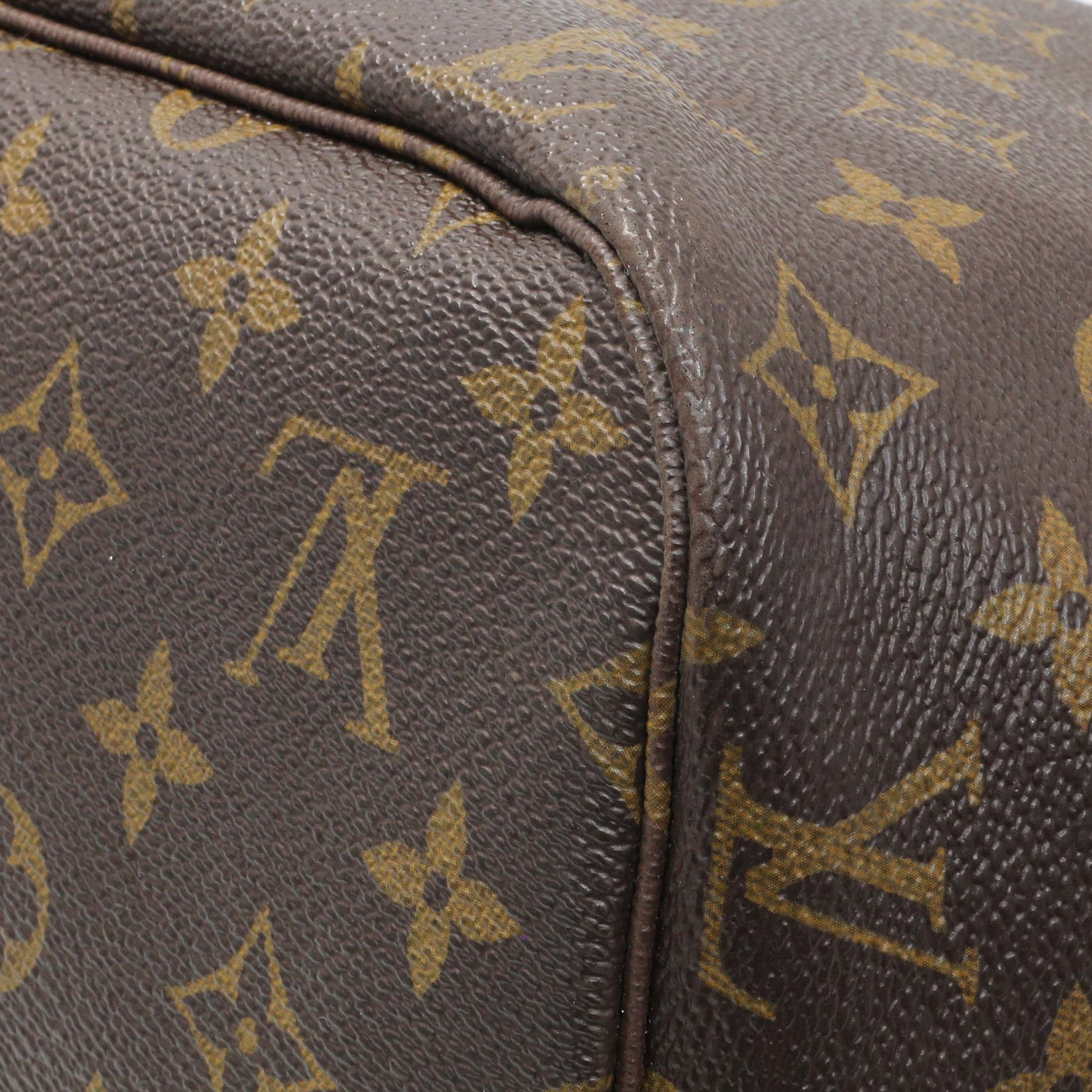Exclusive Louis Vuitton Monogram Neverfull MM — Alternate View 7
