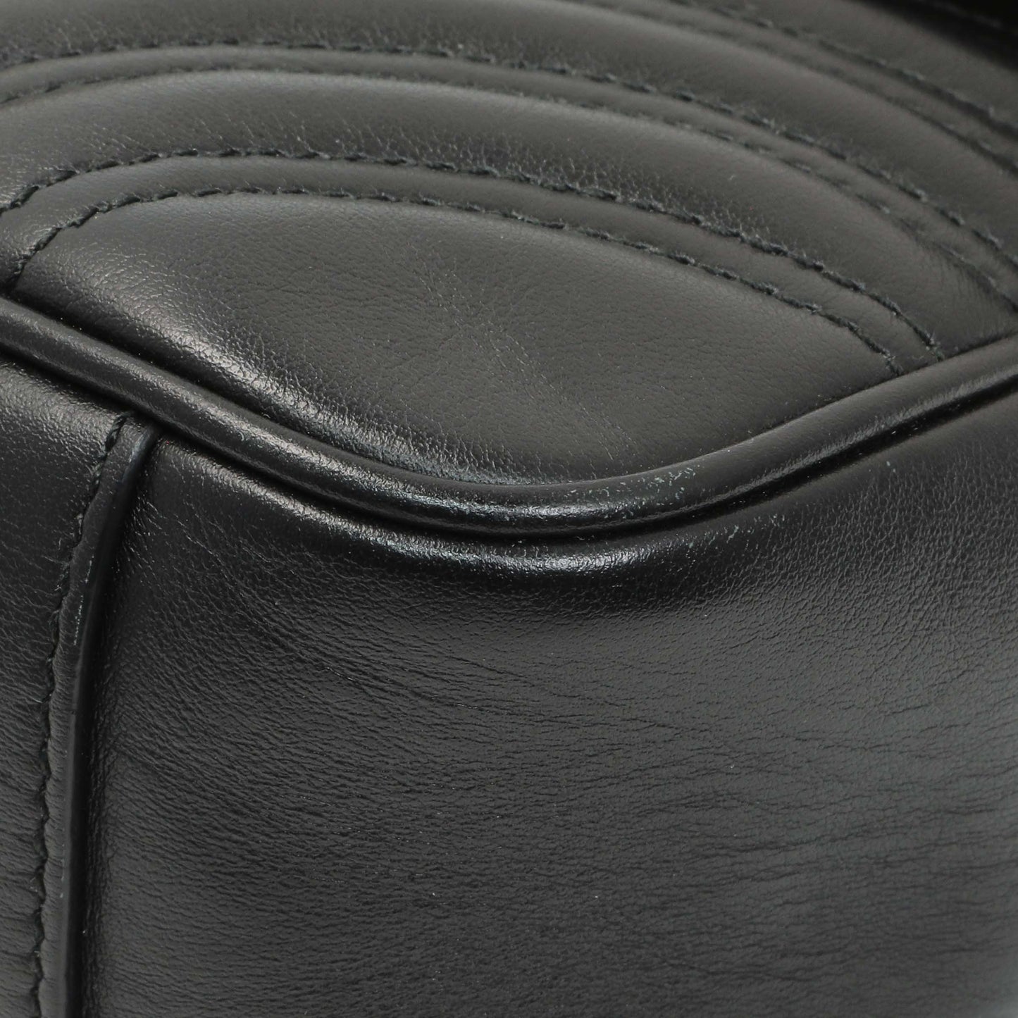 Exclusive Gucci Black Calfskin Matelasse Small GG Marmont Shoulder Bag — Detail View