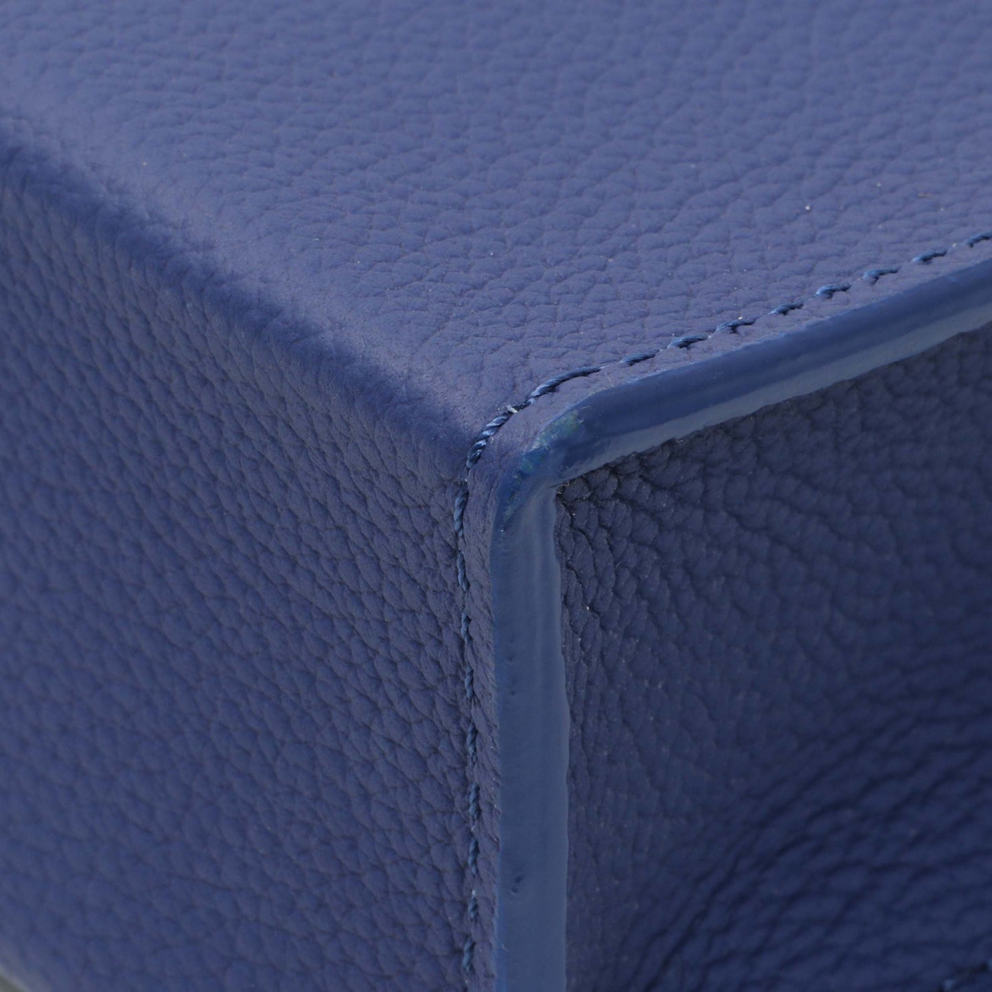 Exclusive Louis Vuitton Blue Calfskin Virgil Abloh Sac Plat XS — Detail View