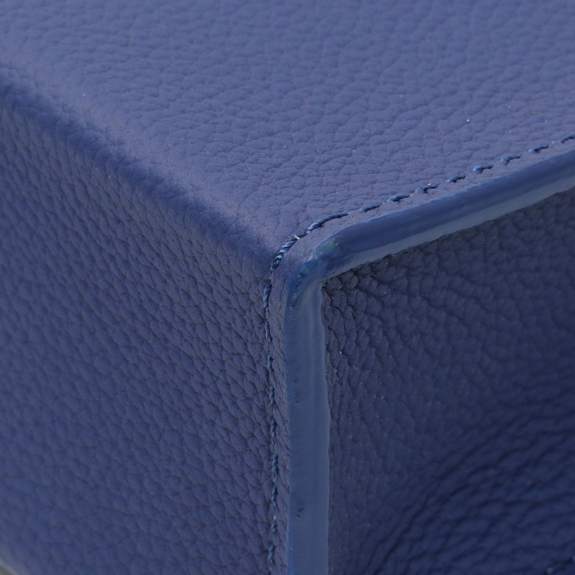 Exclusive Louis Vuitton Blue Calfskin Virgil Abloh Sac Plat XS — Detail View
