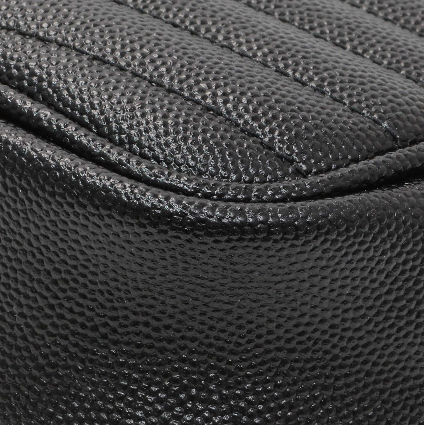 Exclusive Saint Laurent Black Grain De Poudre Matelasse Monogram Mini Lou Camera Bag — Alternate View 7