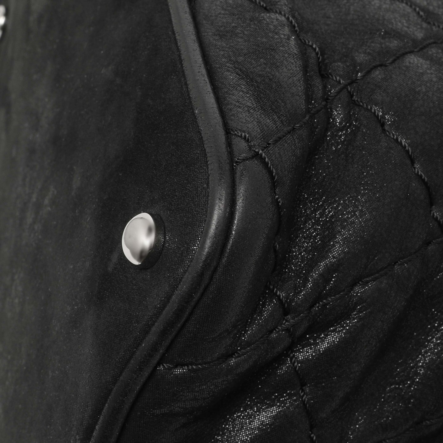 Exclusive Chanel Black Iridescent Quilted Calfskin Sea Hit Tote — Detail View