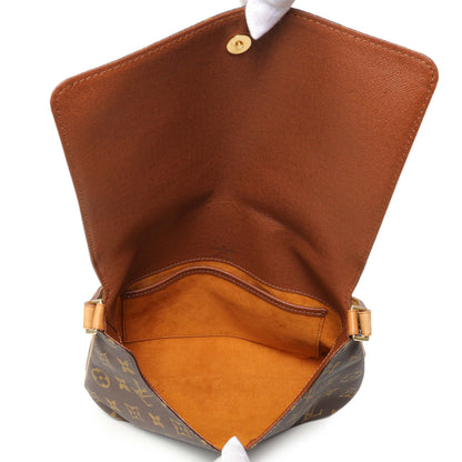 Exclusive Louis Vuitton Monogram Musette Tango — Lifestyle View
