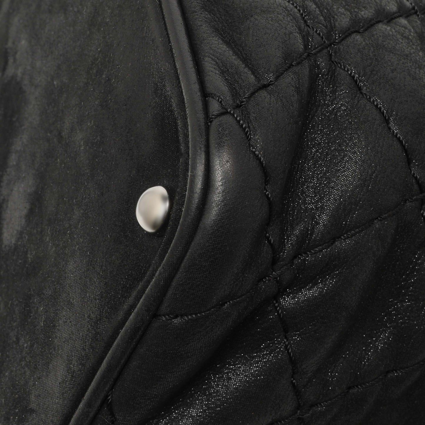 Exclusive Chanel Black Iridescent Quilted Calfskin Sea Hit Tote — Alternate View 7