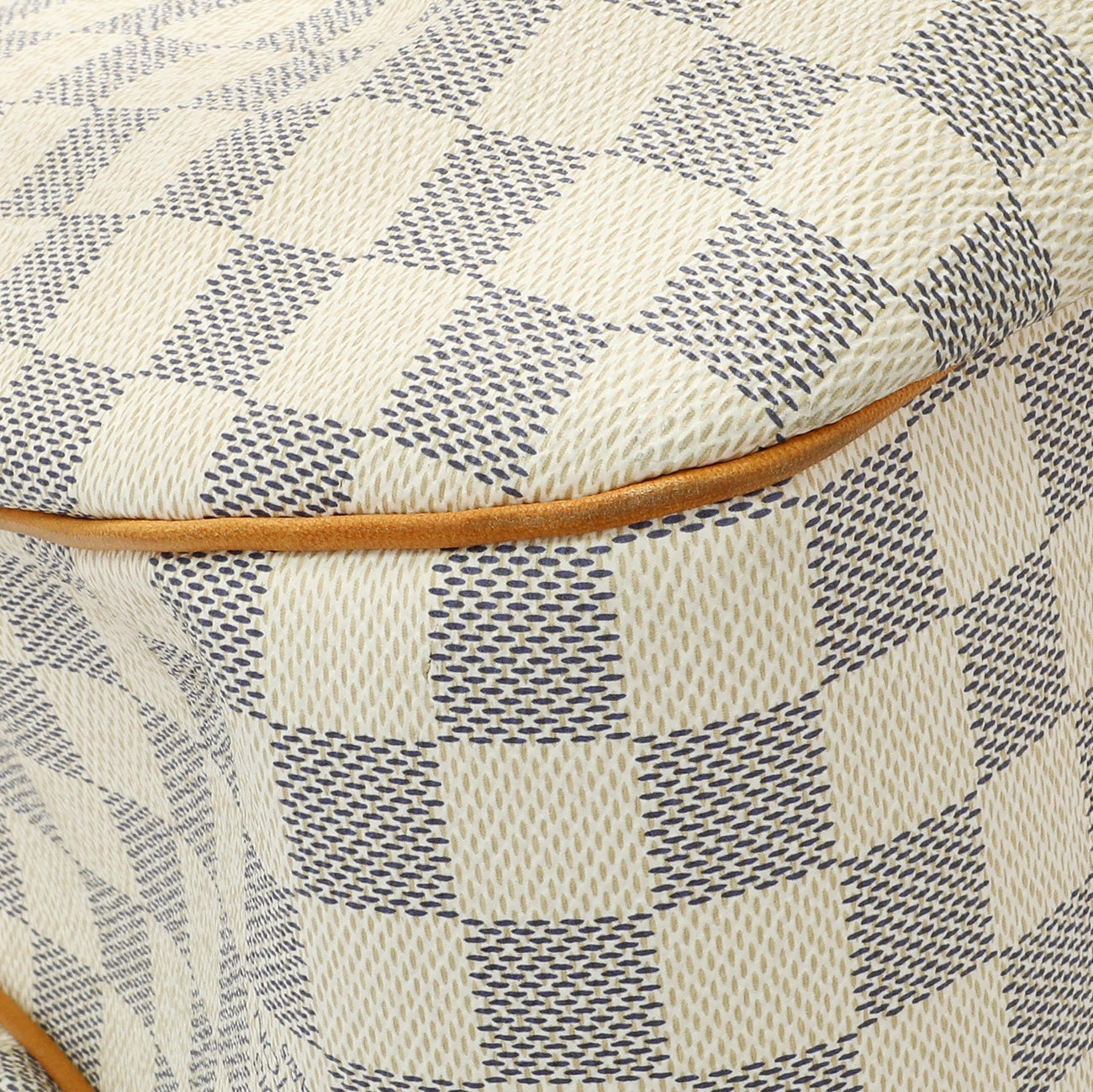 Exclusive Louis Vuitton Damier Azur Siracusa GM — Top View