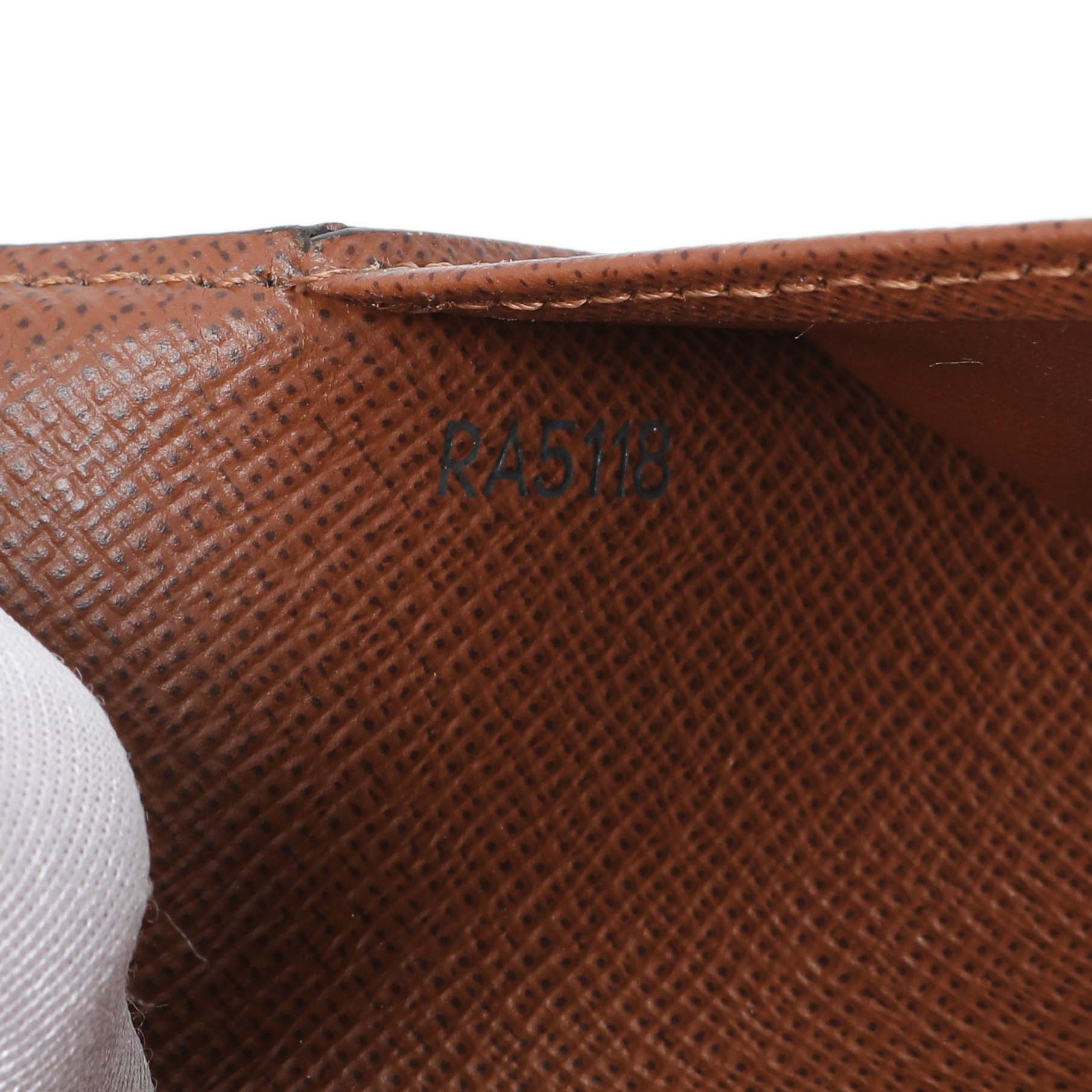 Exclusive Louis Vuitton Monogram Small Ring Agenda Cover — Lifestyle View