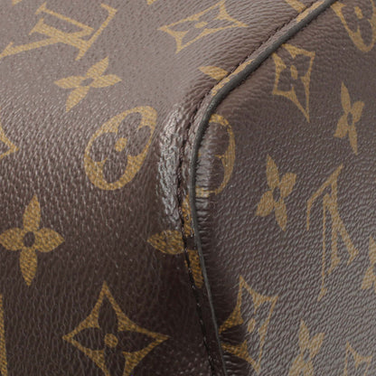 Exclusive Louis Vuitton Monogram Neonoe — Lifestyle View