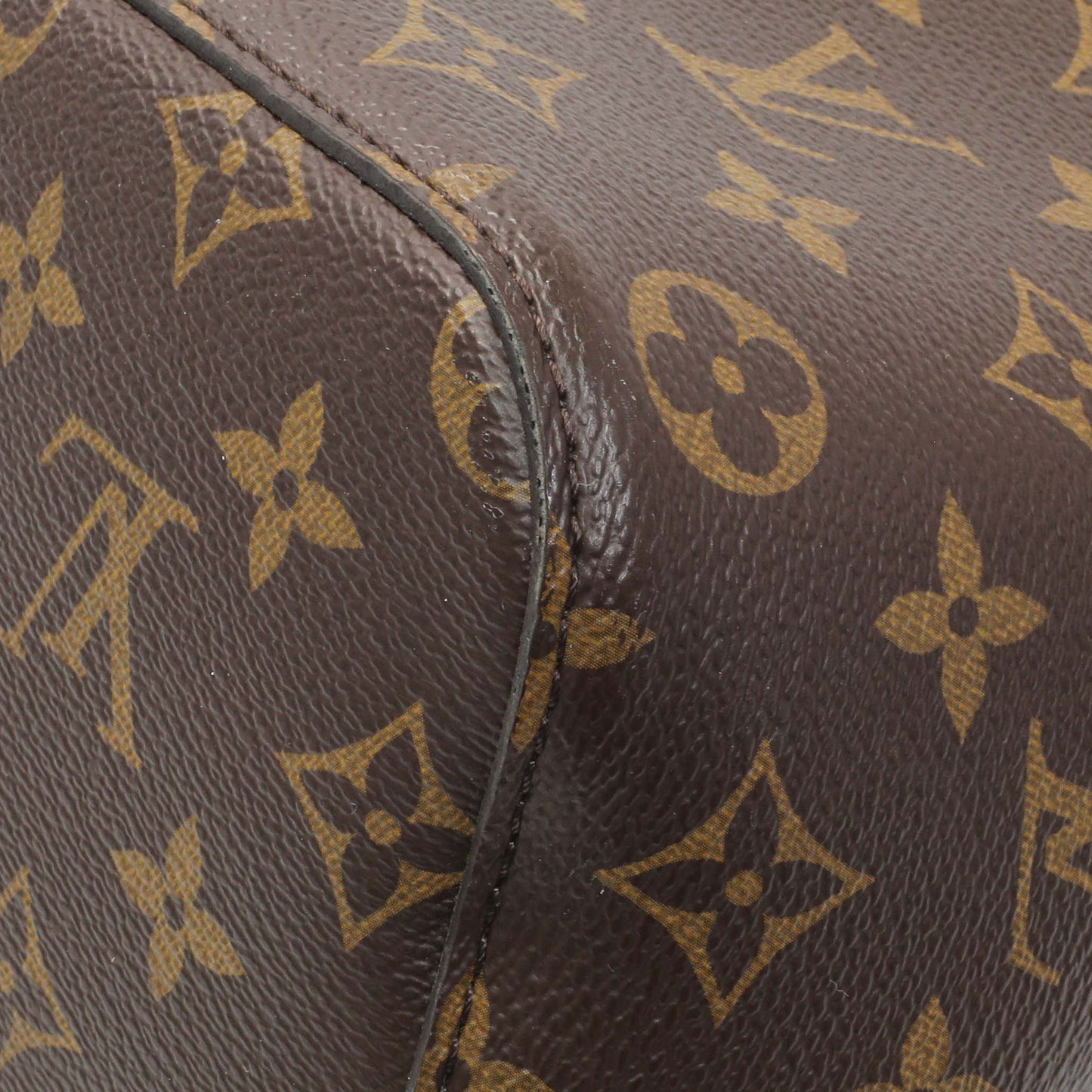 Exclusive Louis Vuitton Monogram Neonoe — Alternate View 7