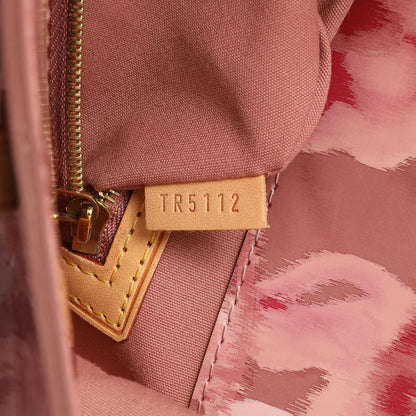 Exclusive Louis Vuitton Rose Velours Vernis Ikat Catalina Tote — Lifestyle View