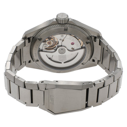 Exclusive Oris Titanium ProPilot X 01 400 7778 7155 — Side View