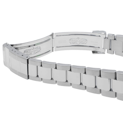 Exclusive Rolex Stainless Steel Yacht-Master 40 16622 — Detail View