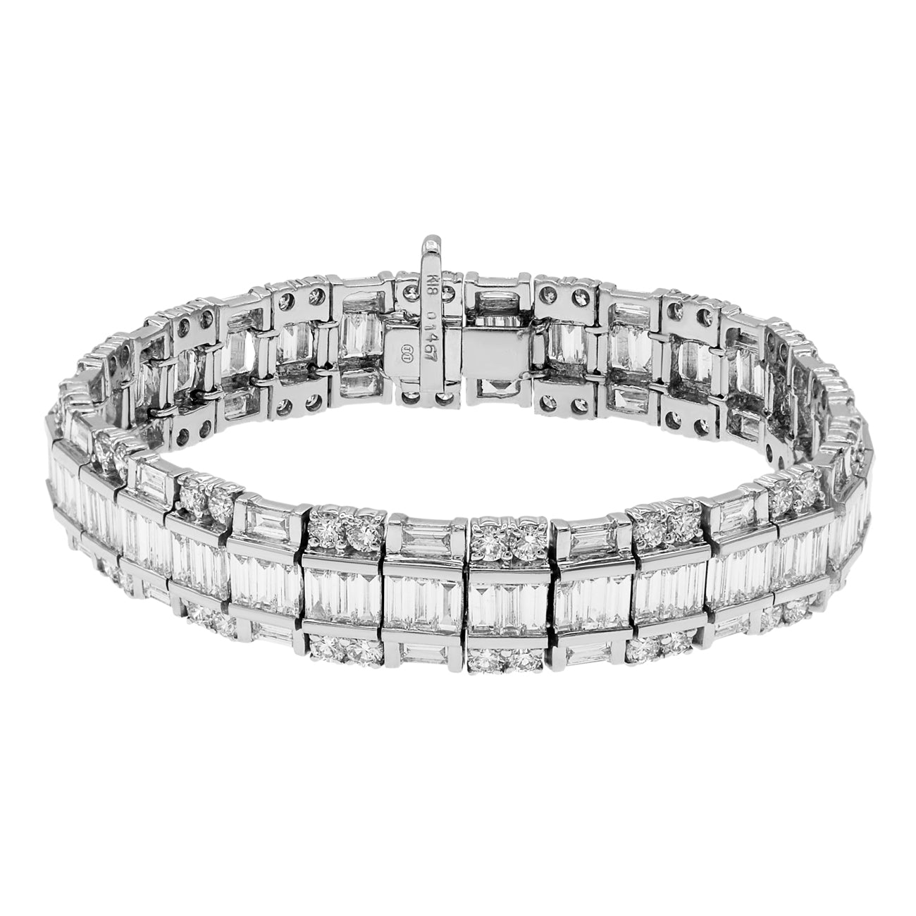 Exclusive 18K White Gold 14.67 Carat Baguette Diamond Bracelet — Front View