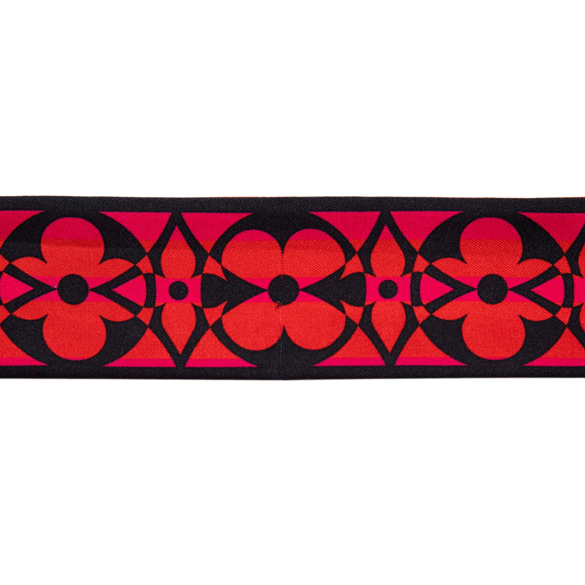 Exclusive Louis Vuitton Silk Monogram BB Bandeau — Detail View