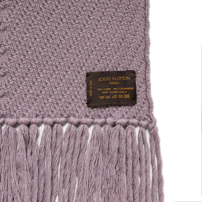 Exclusive Louis Vuitton Lilac Wool Knit Pocket Scarf — Top View