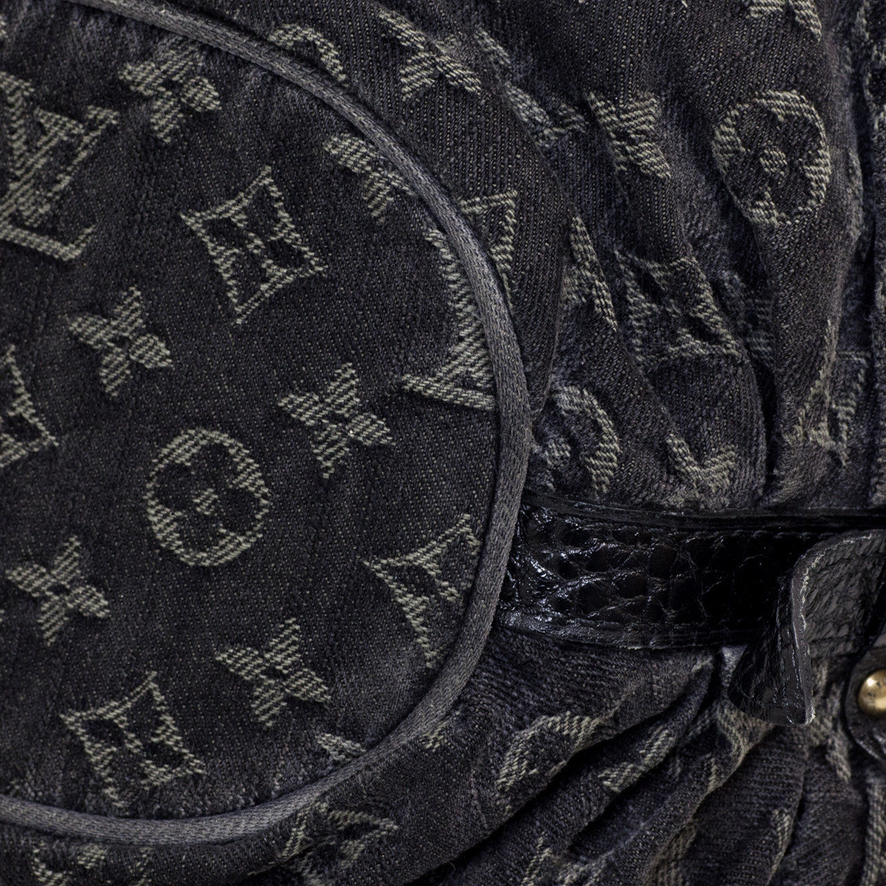 Exclusive Louis Vuitton Denim Mahina XS — Alternate View 12