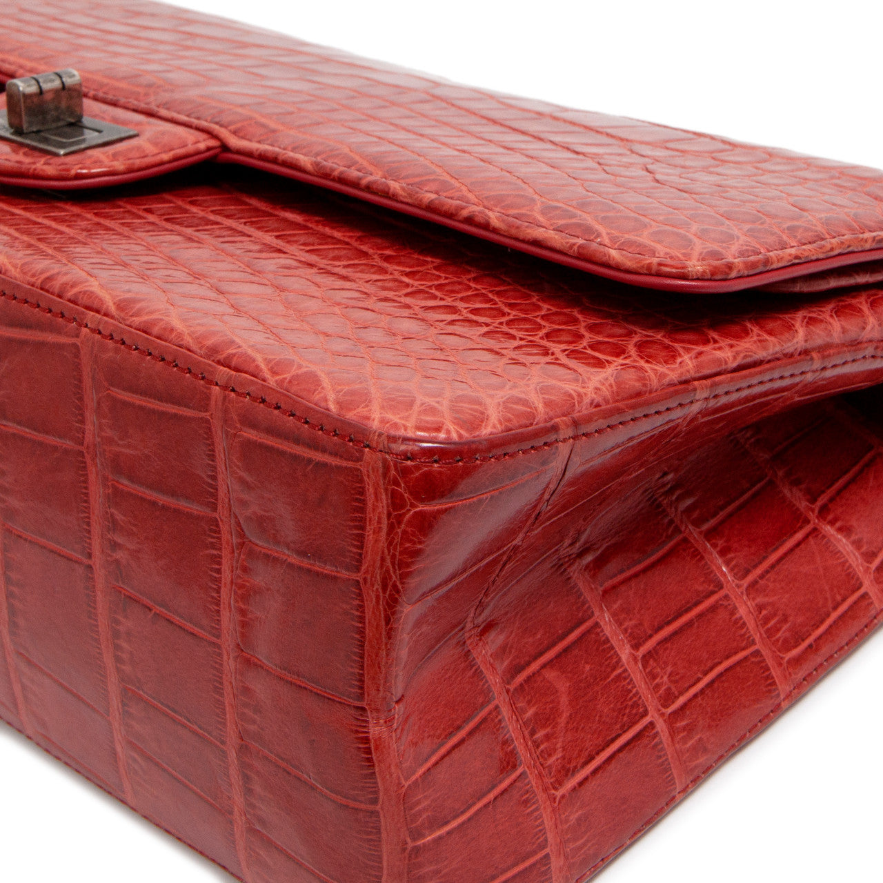 Exclusive Chanel  Red Alligator Reissue 2.55 Double Flap 226 — Alternate View 7