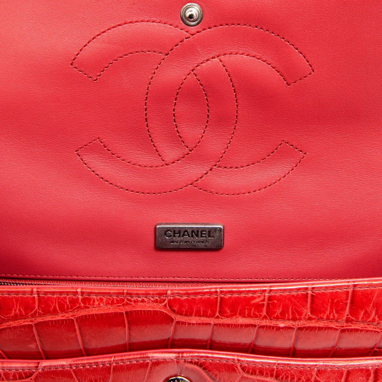 Exclusive Chanel  Red Alligator Reissue 2.55 Double Flap 226 — Alternate View 11
