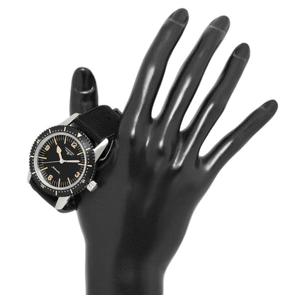 Exclusive Longines Stainless Steel Heritage Skin Diver L2.822.4.56.9 — Detail View