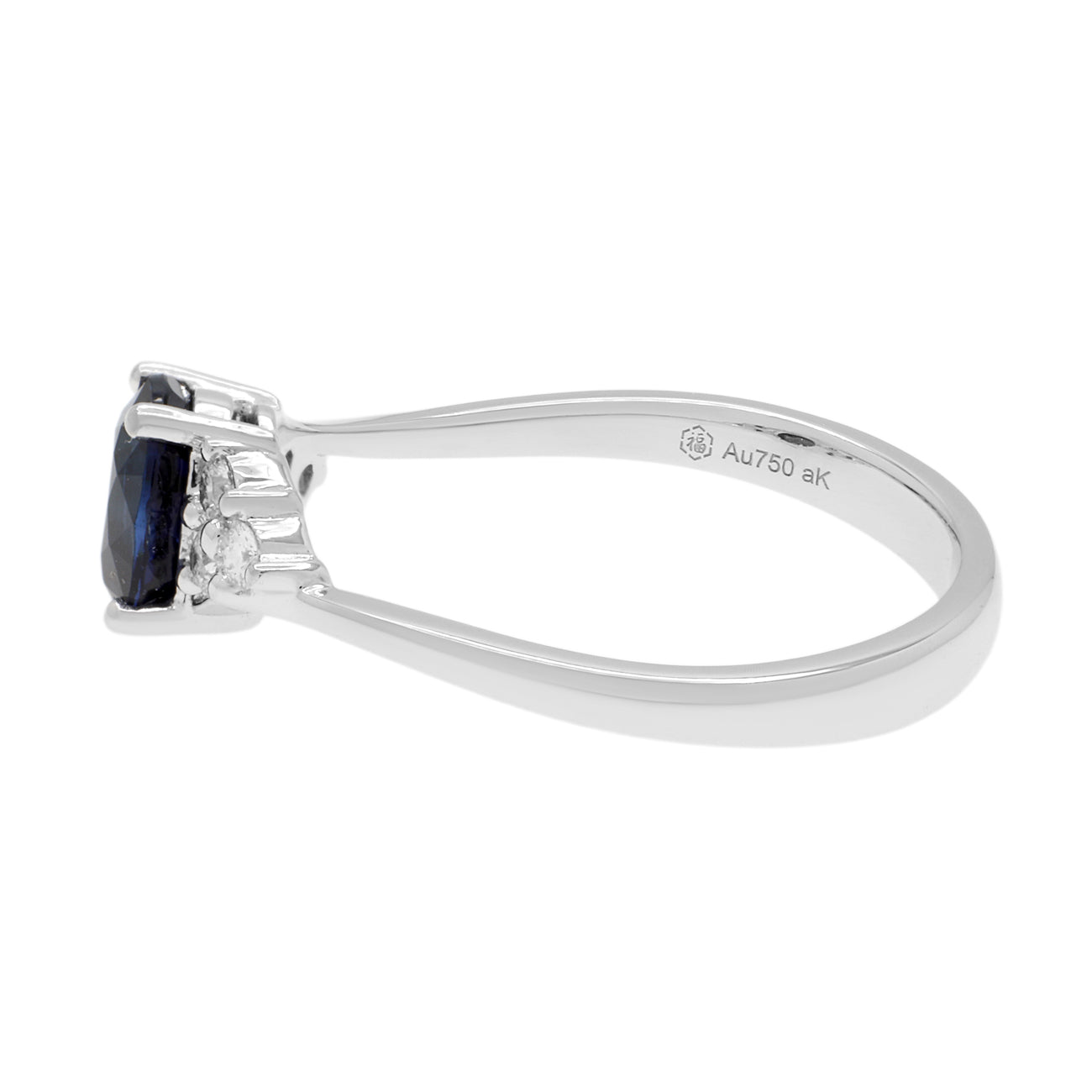 Exclusive 18K White Gold 0.95 Carat Oval Sapphire Ring — 4.0 — Side View
