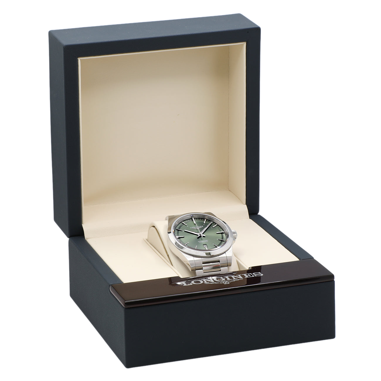 Exclusive Longines Stainless Steel Conquest L3.830.4.02.6 — Detail View