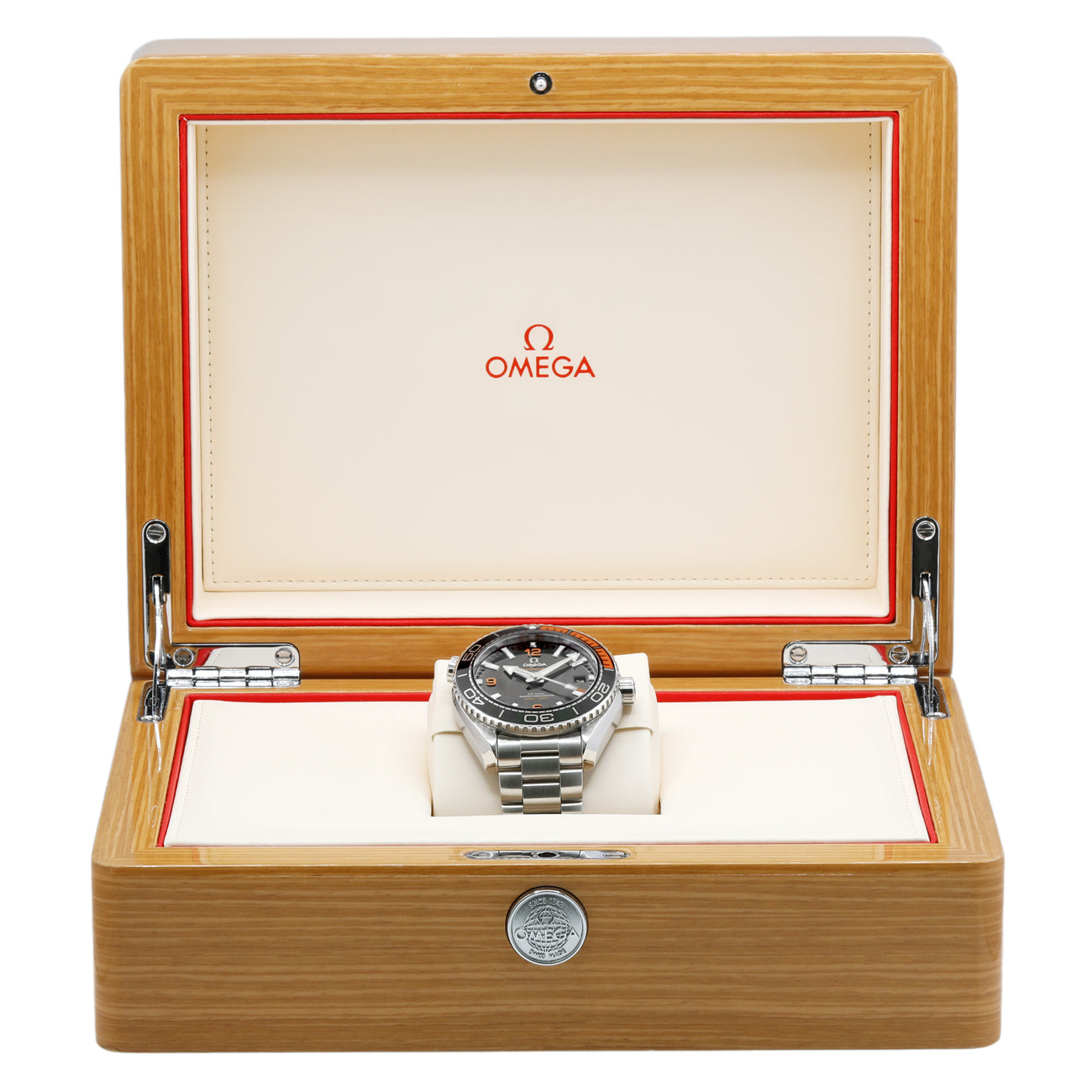 Exclusive Omega Stainless Steel Seamaster Planet Ocean 600M 215.30.44.21.01.002 — Detail View