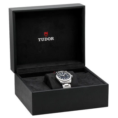 Exclusive Tudor Stainless Steel Black Bay 32 79580 — Detail View