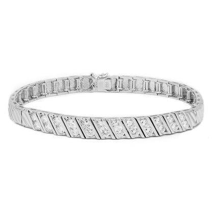 Exclusive 14K White Gold 1.08 Carat Diamond Bracelet — Front View