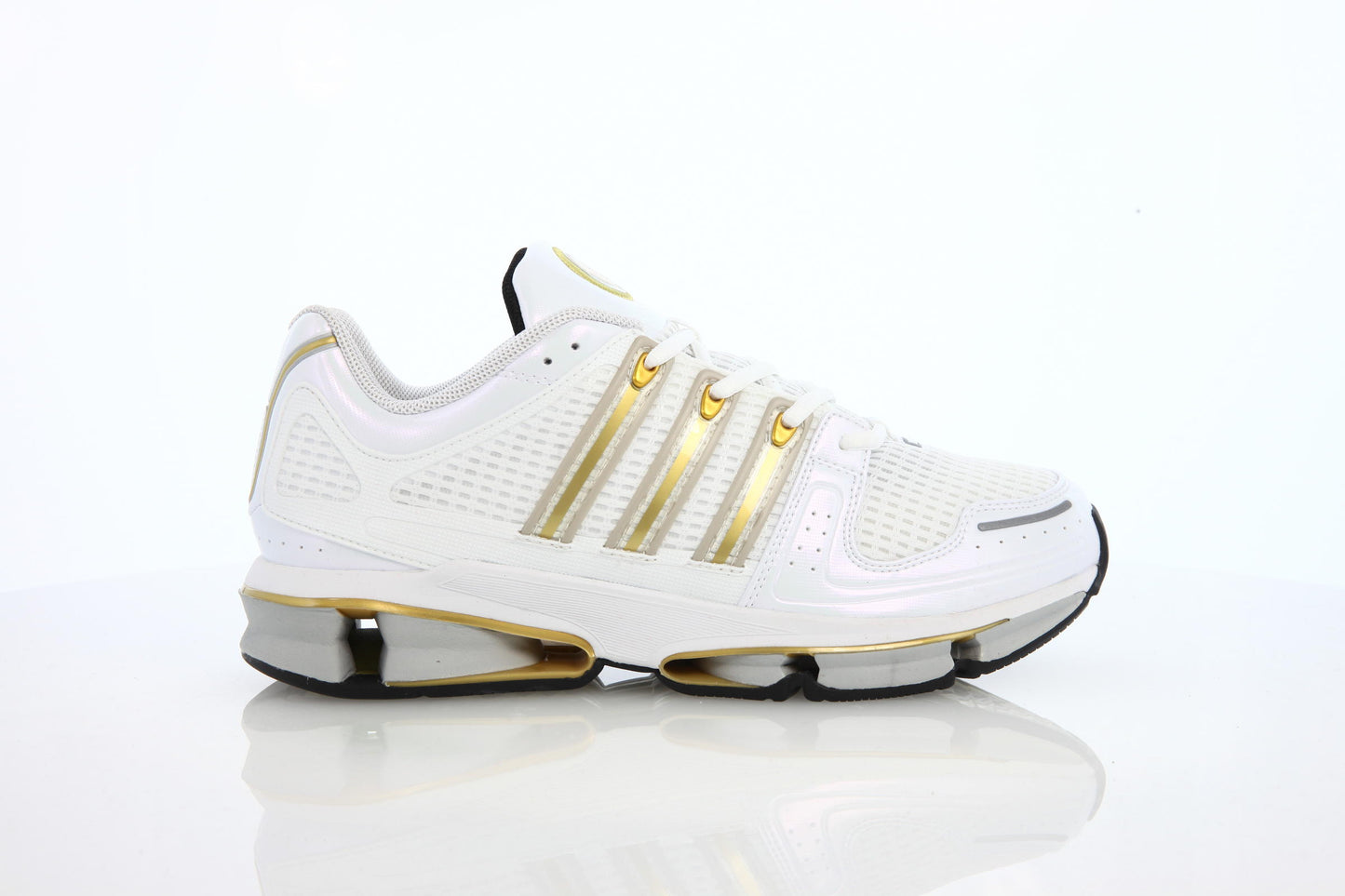 Exclusive adidas Originals A3 Twinstrike "Goldmet" — 3.5 — Front View