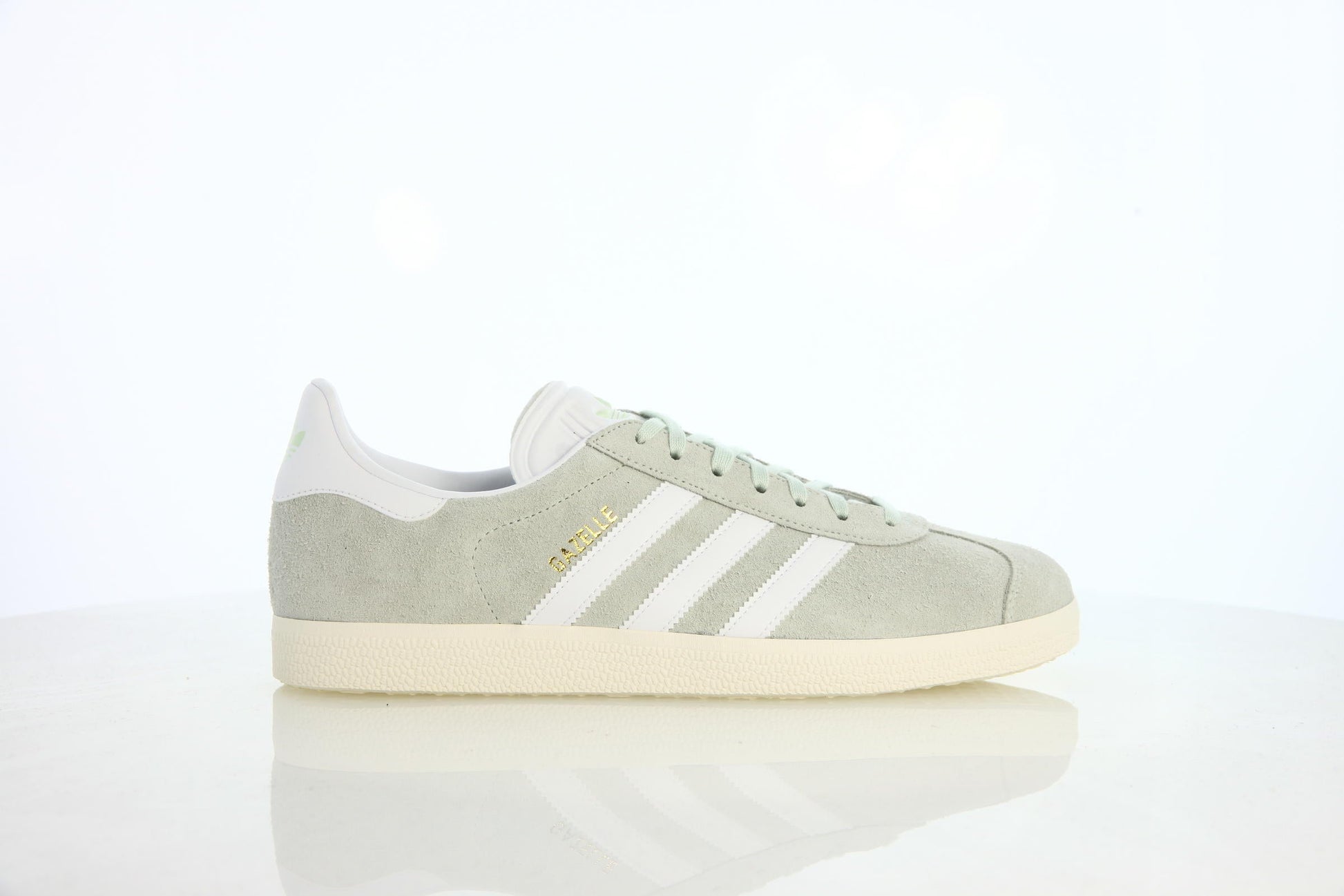 Exclusive adidas Originals Gazelle "Linen Green" — 3.5 — Front View