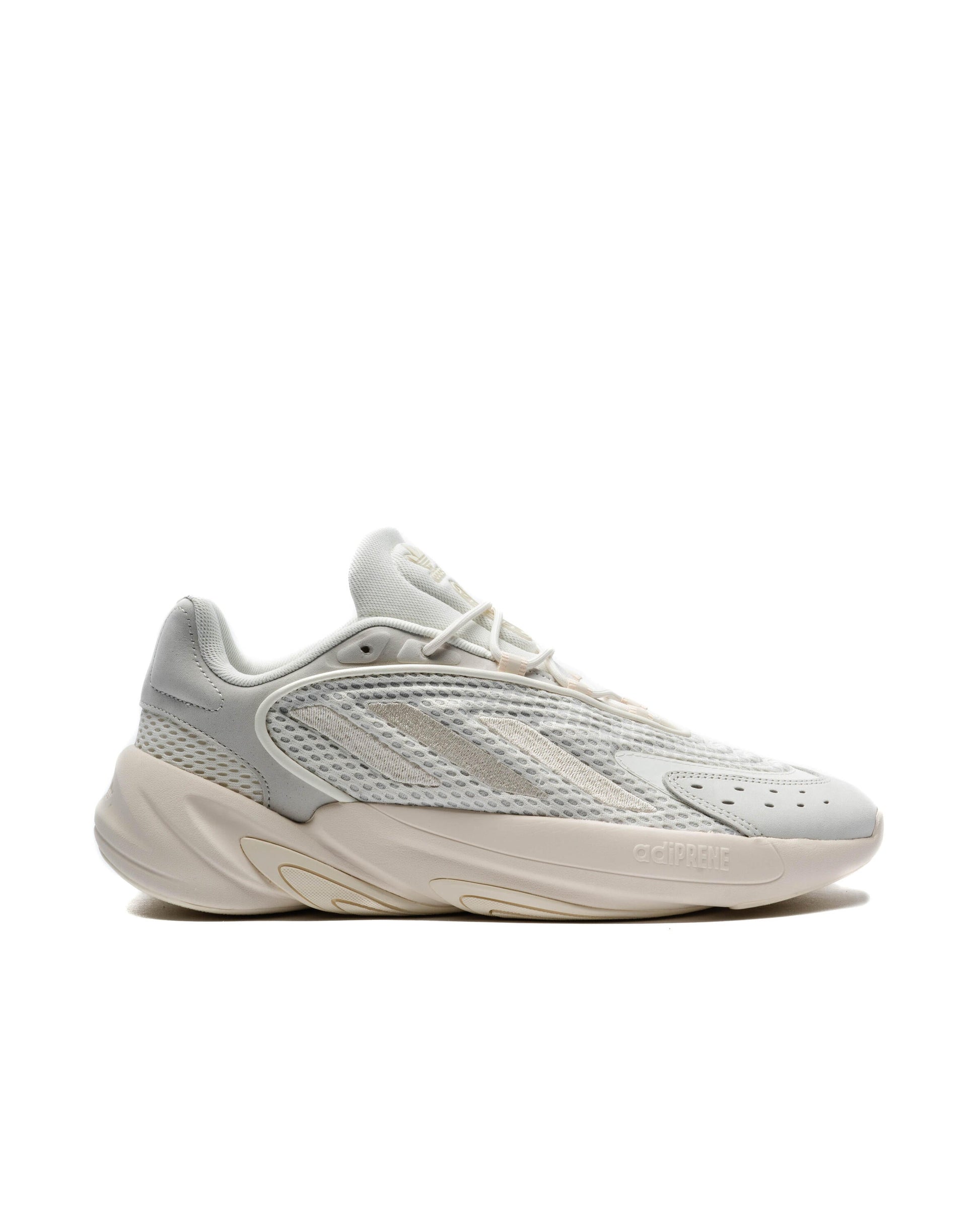 Exclusive adidas Originals OZELIA — 3.5 — Front View