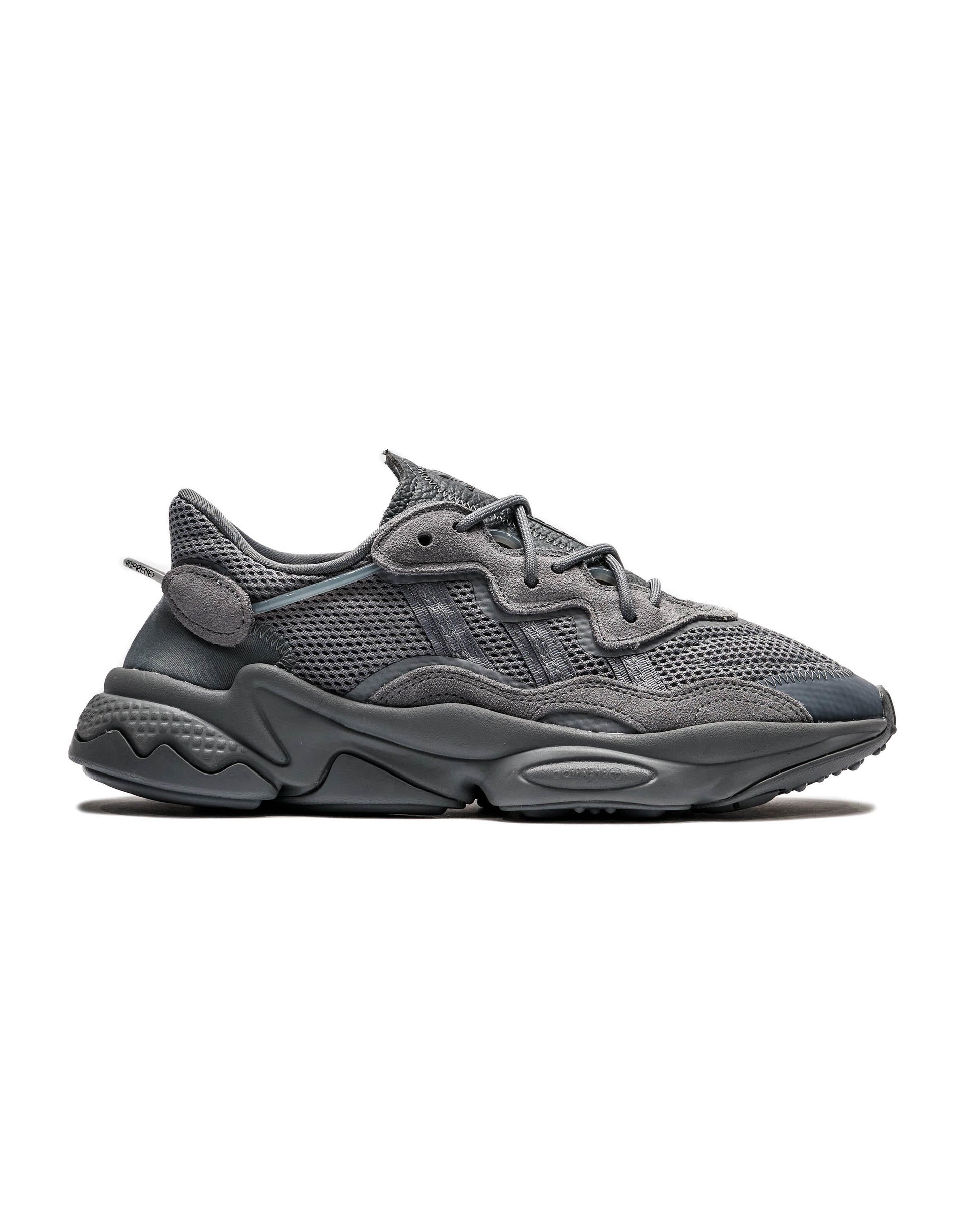 Exclusive Adidas Originals OZWEEGO — 3.5 — Front View