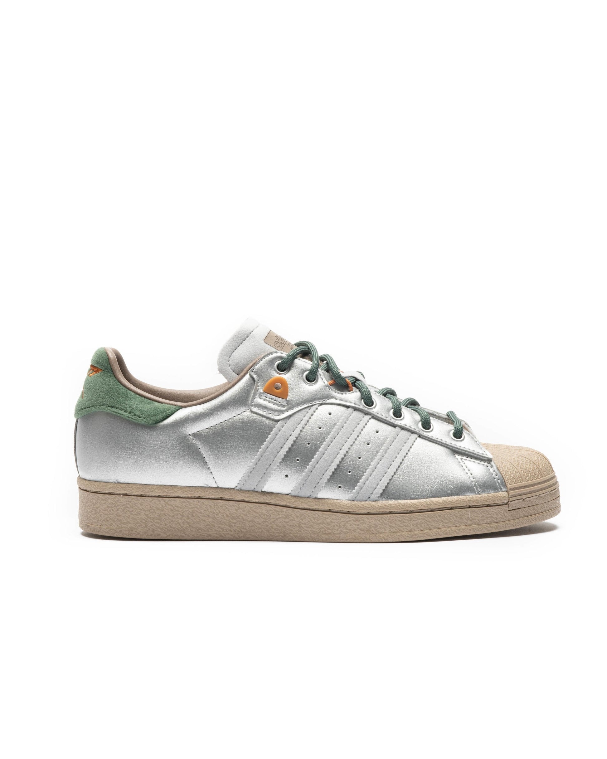 Exclusive adidas Originals SUPERSTAR YANWAI — 3.5 — Front View